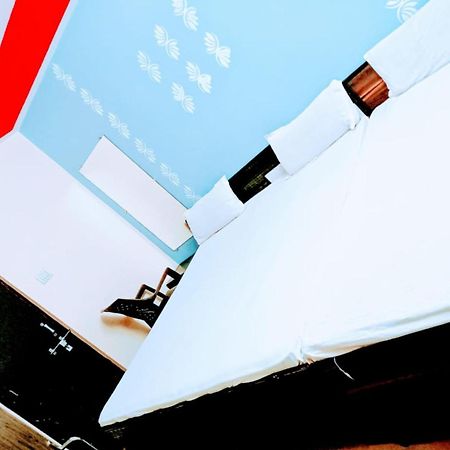 Goroomgo The Shivay Guest House Inn Varanasi Bagian luar foto